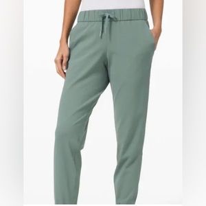 NWT Lululemon On the Fly 7/8 Pant Woven